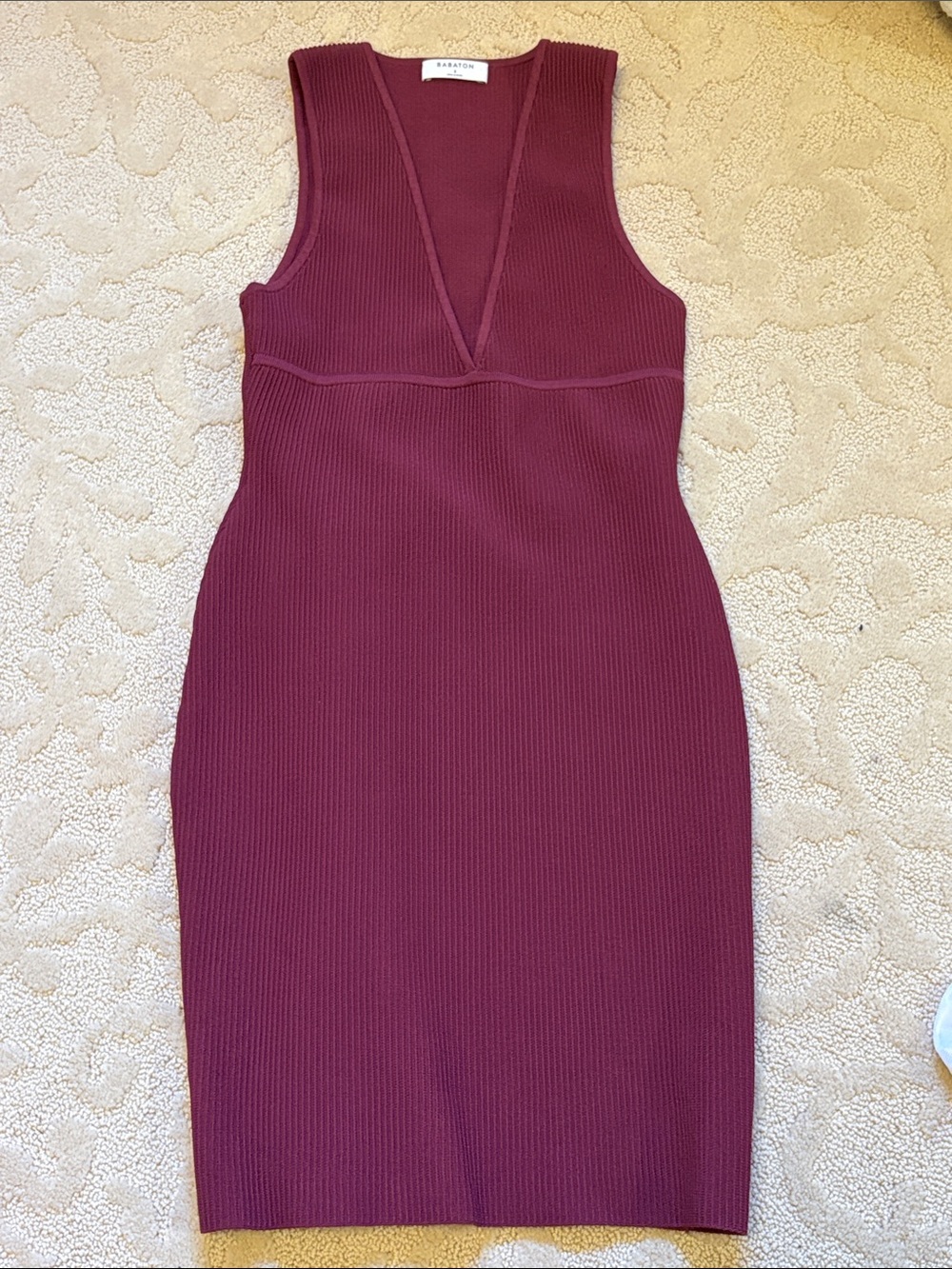 Aritzia Maroon Babaton Sculpt V Neck Dress
